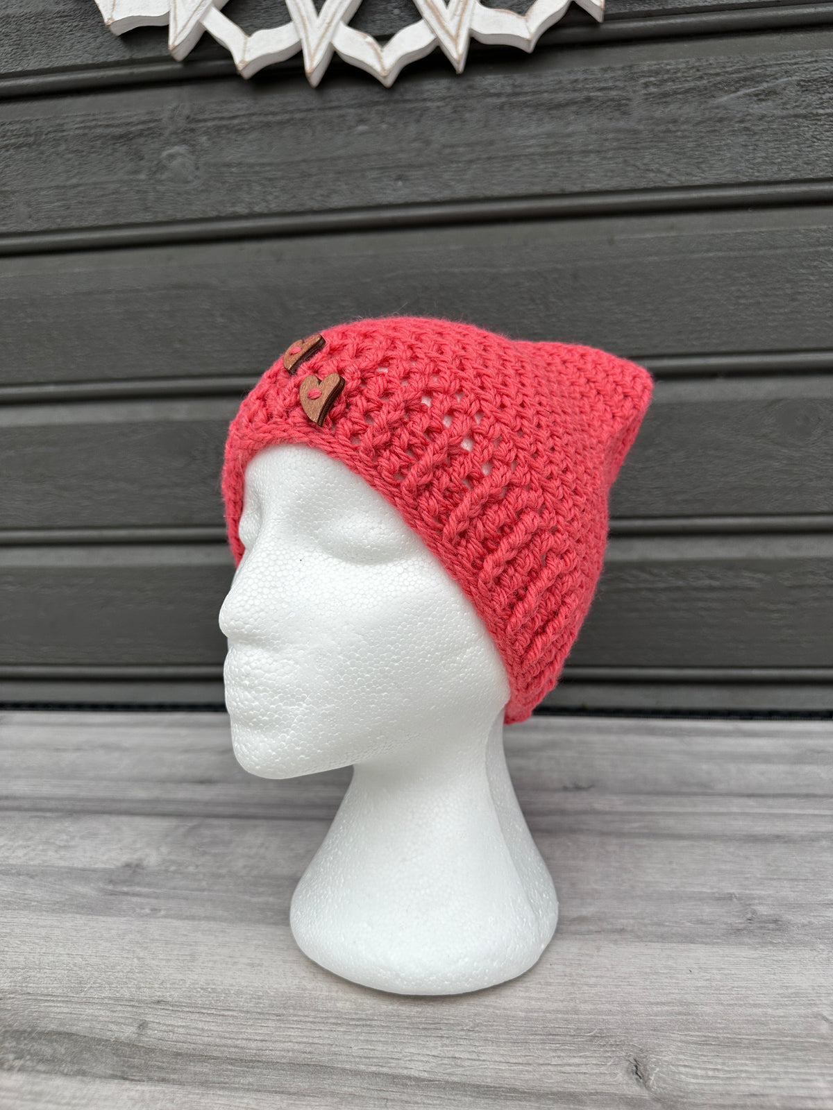 Heklet lue med hjerter Heklerier