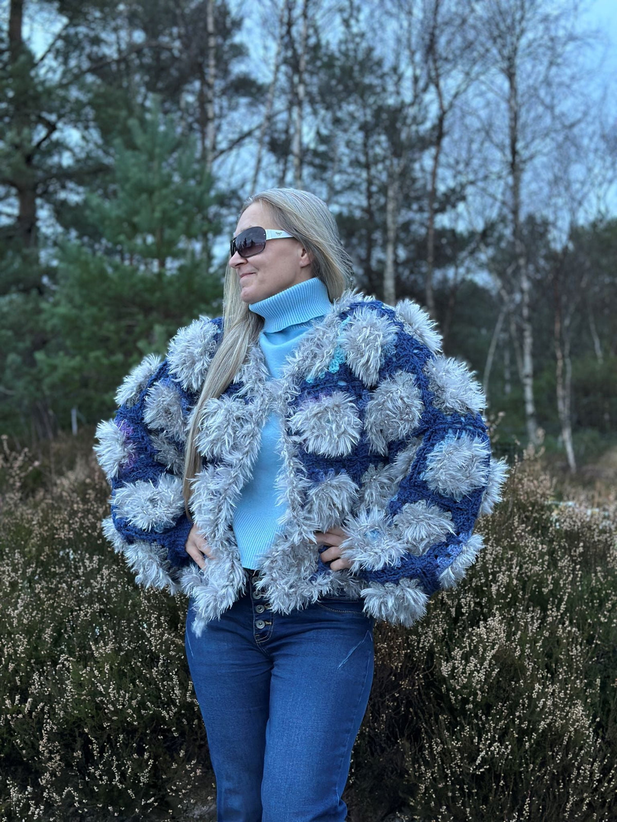 Arctic Boho Jakke – Heklet pelsjakke i bestemorruter Heklerier